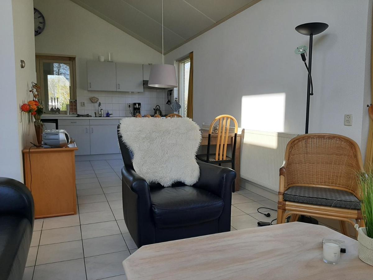 Huisje Earrebarre Tzummarum Extérieur photo