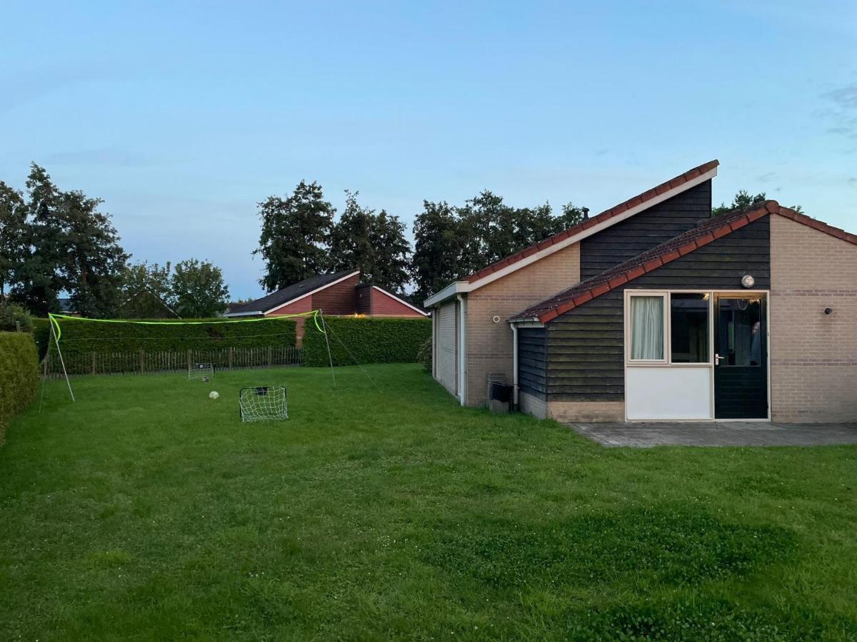 Huisje Earrebarre Tzummarum Extérieur photo