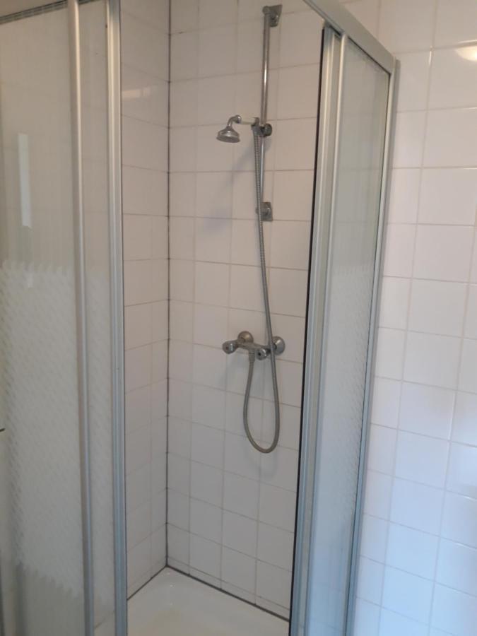 Huisje Earrebarre Tzummarum Extérieur photo
