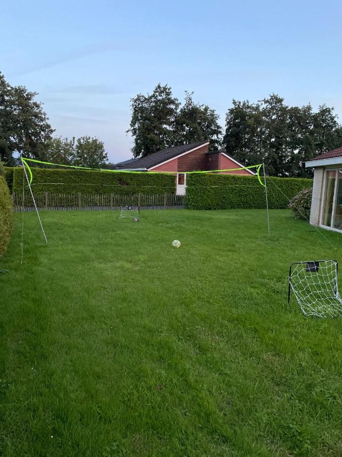 Huisje Earrebarre Tzummarum Extérieur photo
