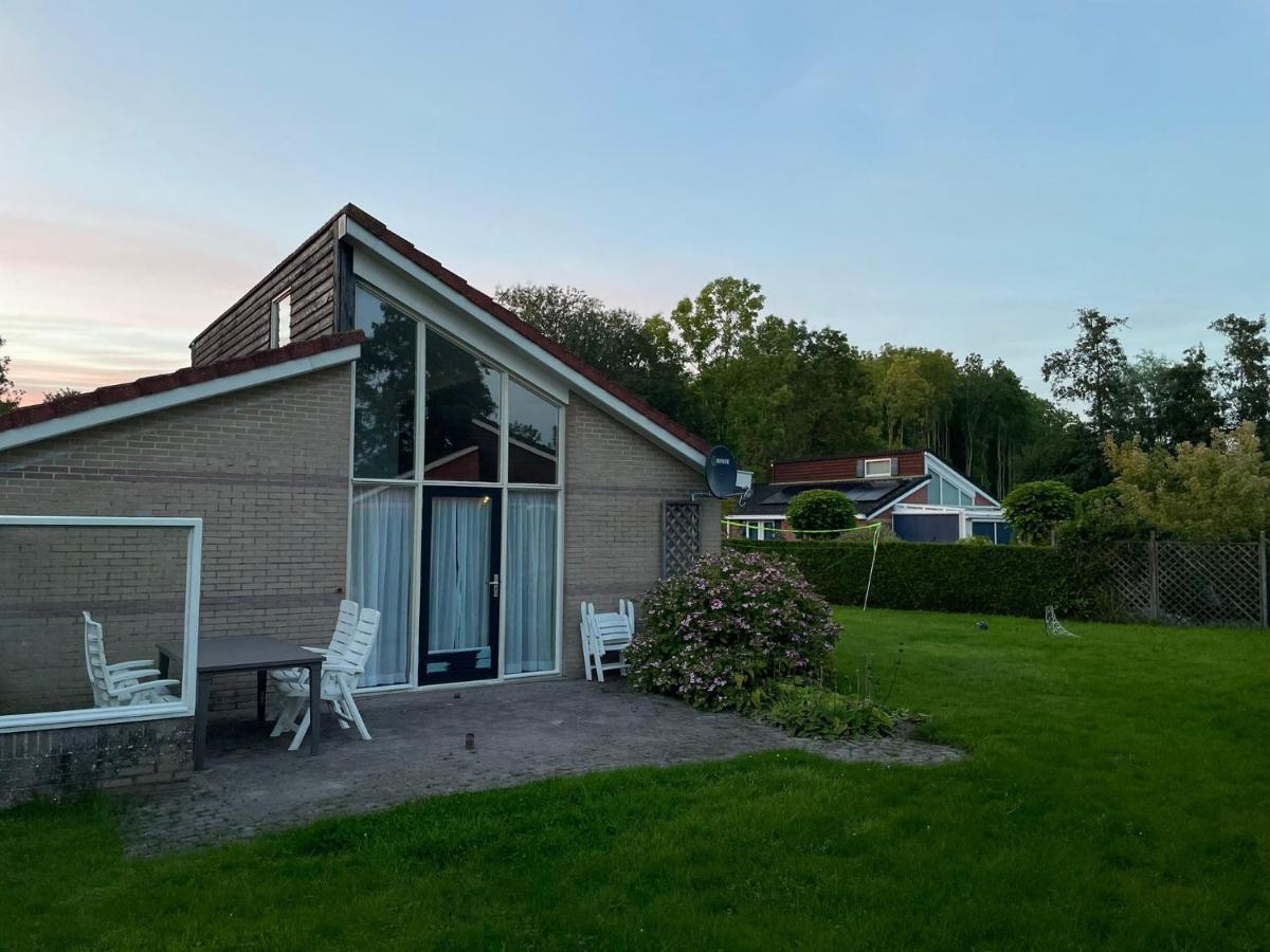Huisje Earrebarre Tzummarum Extérieur photo